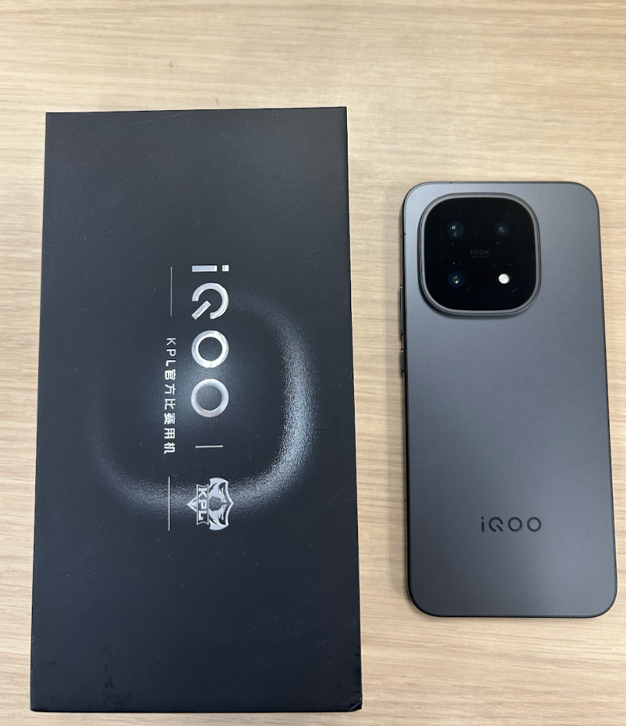 vivo iQOO 15�𔃂����܂����I